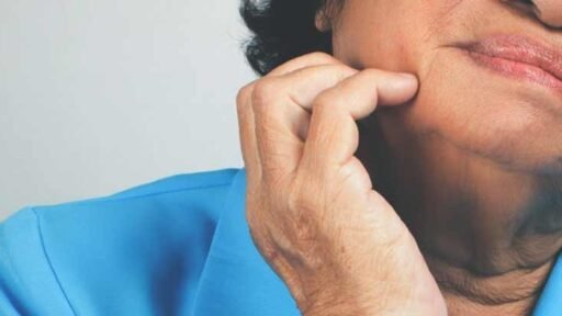 Facial Tingling: Causes and Natural Remedies
