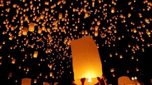 Yi Peng Lantern Festival