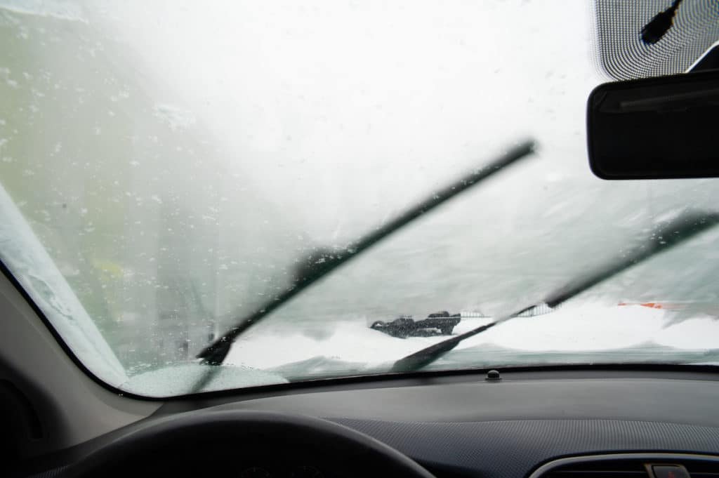 quick solutions for defogging car windows
